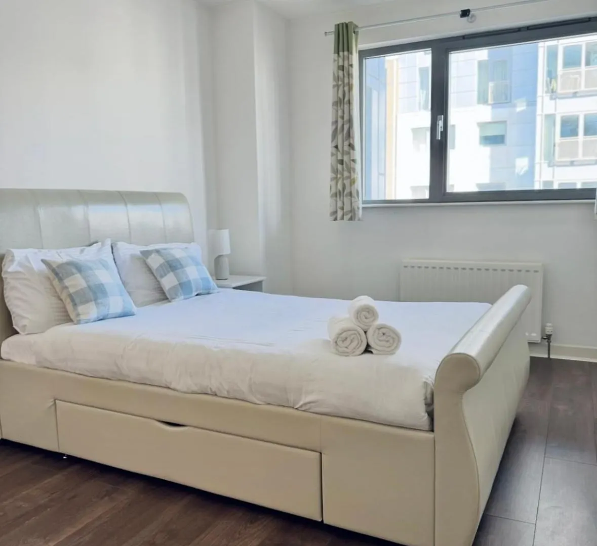 Modern Two Bedroom Apartments Edinburgh