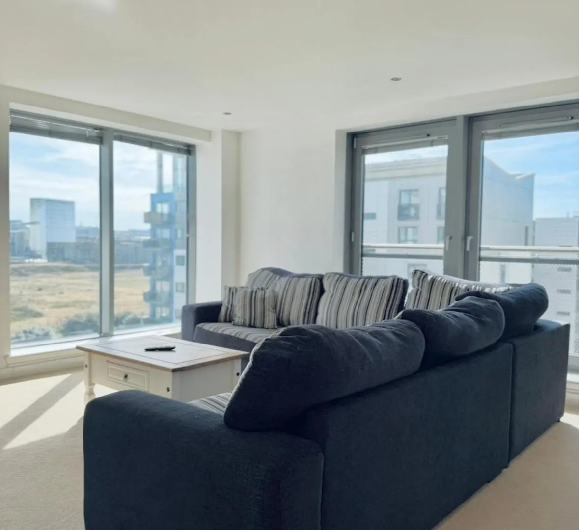 Modern Two Bedroom Apartment Edinburgh