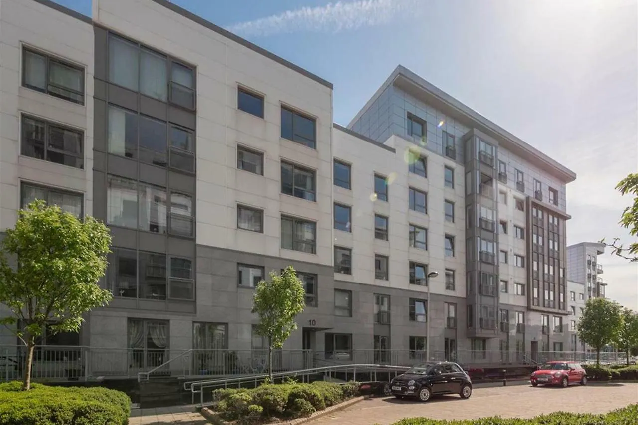 Modern Two Bedroom Apartments Edinburgh United Kingdom