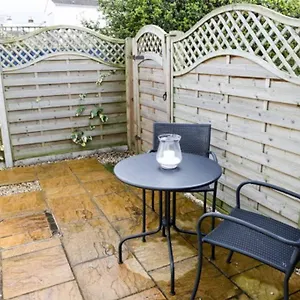 https://villa-detached-cotswold-stone-coach-house.tophotelsbath.com